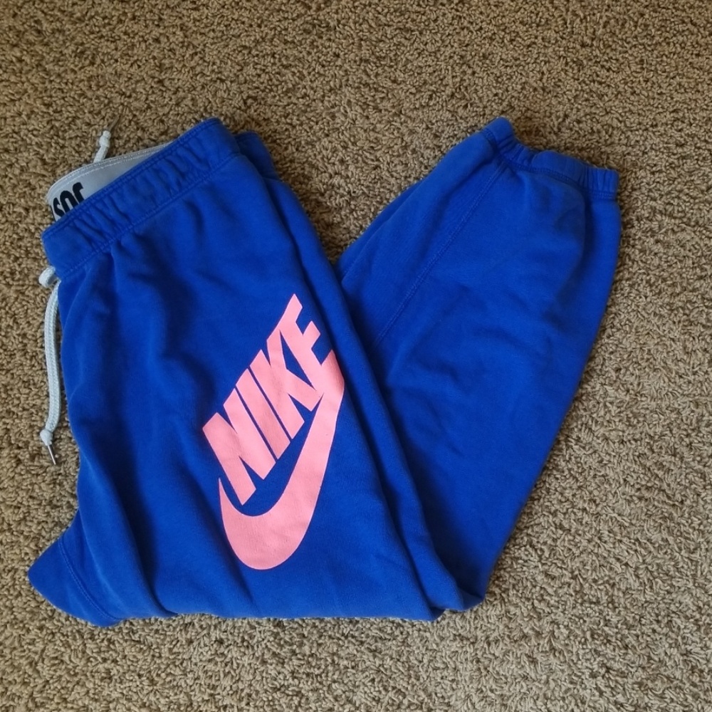 Nike joggers